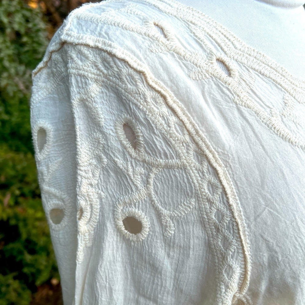 LAPIS BOHO Elegant Cream Lace Women's Top - Picture 8 of 9